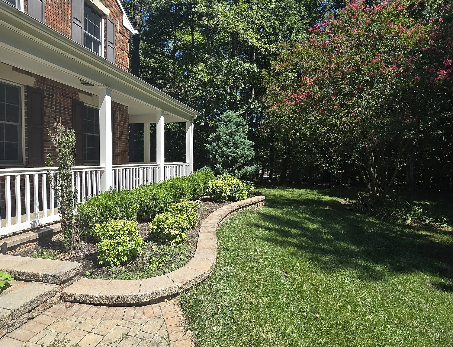 4 bed, 4000 sqft, $3,895 — Photo 3