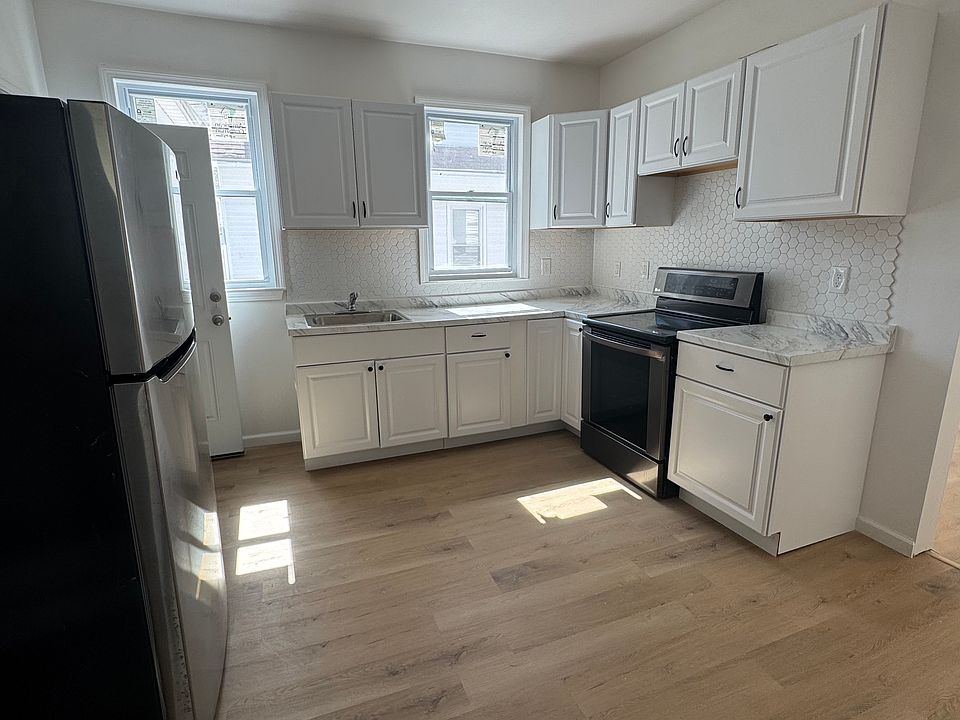 1st image of 85 Windsor Ave #2