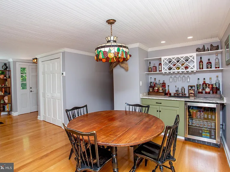 305 Tower Rd — Photo 10