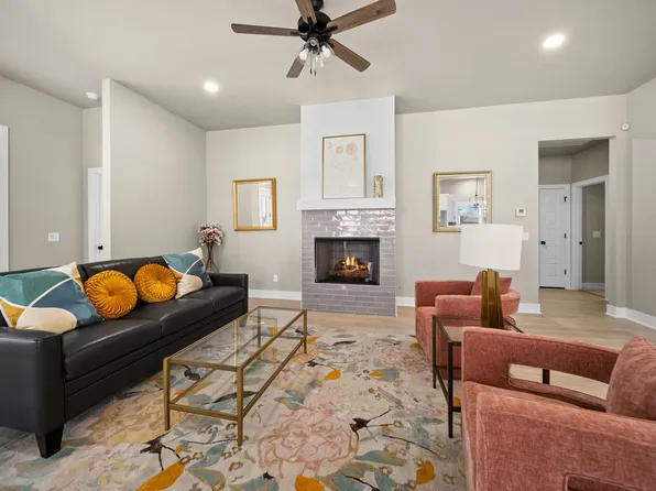 6301 SW Beacon St, Bentonville, AR 72713