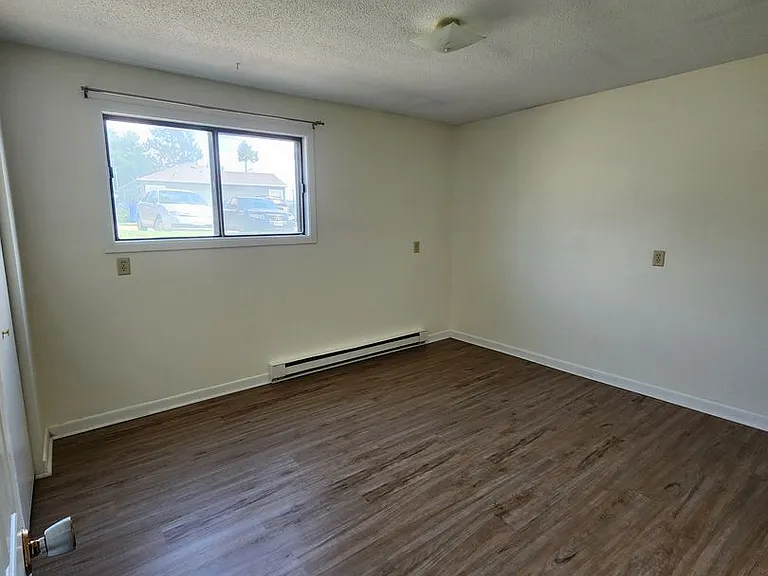 3010 W Omaha St — Photo 6