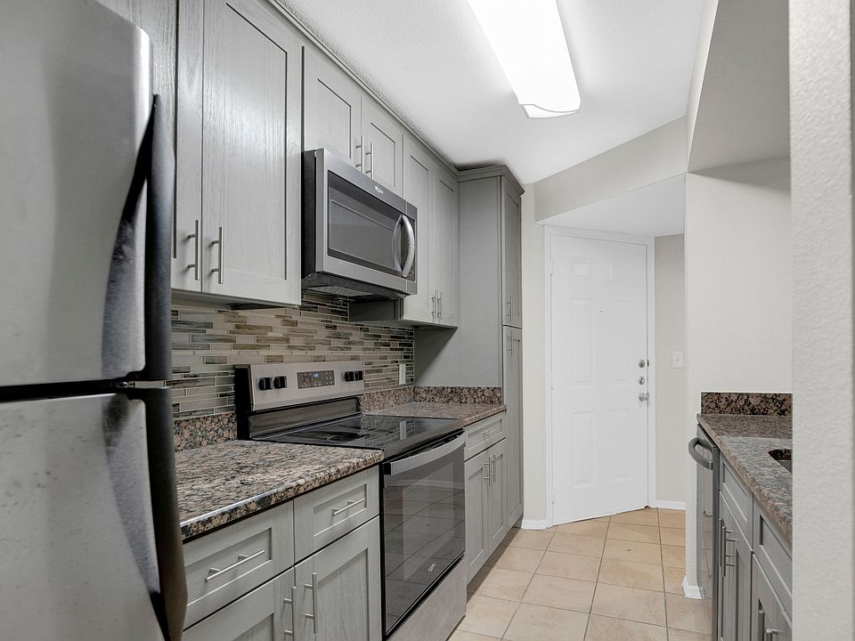 1st image of 421 Summit Ridge Pl #205-1