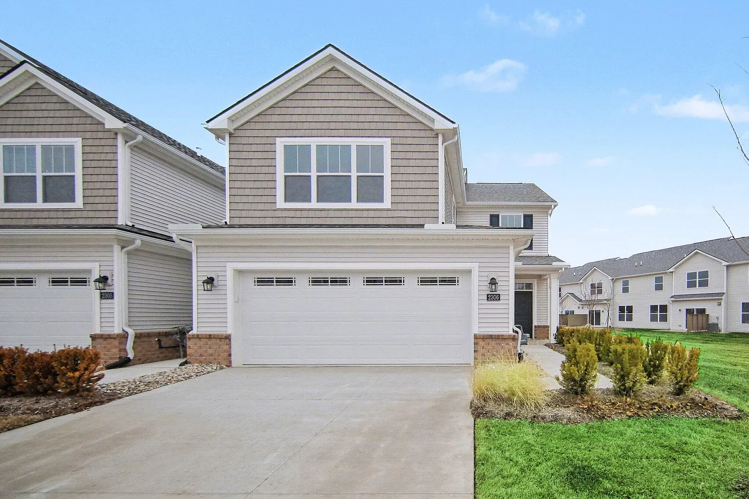 2306 Mill Ln photo 1