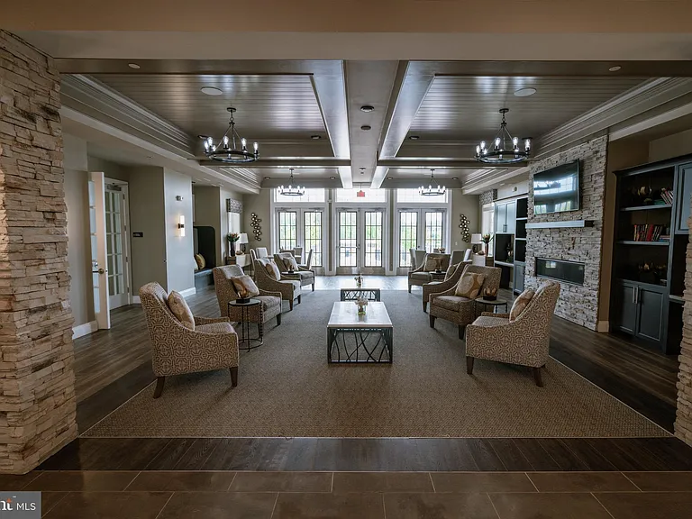 5004 Forest Pines Dr — Photo 53