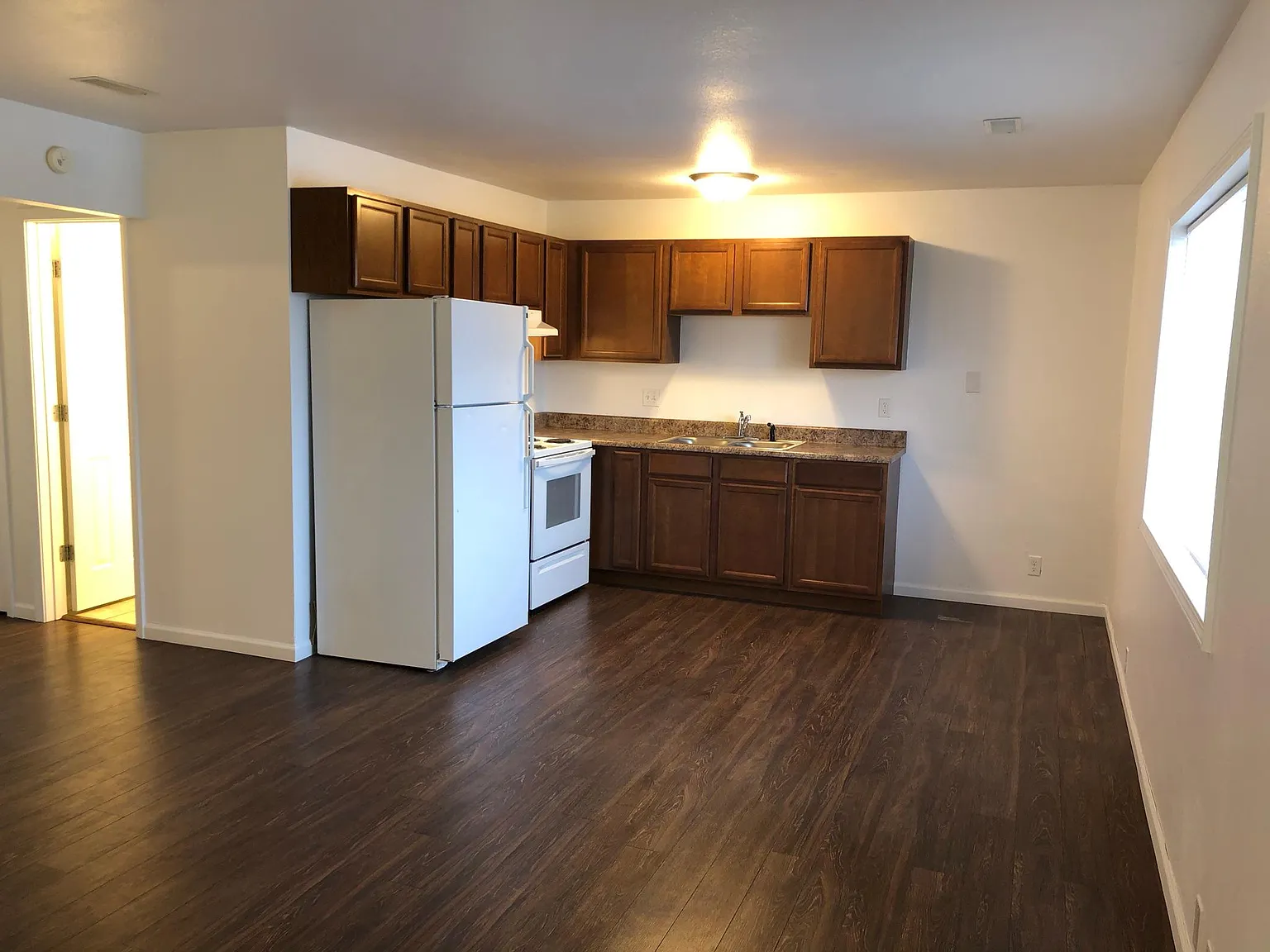 1034 Spring Valley Rd — Photo 1