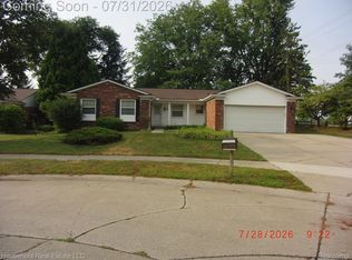 46375 Westbriar Ct, Plymouth, MI 48170