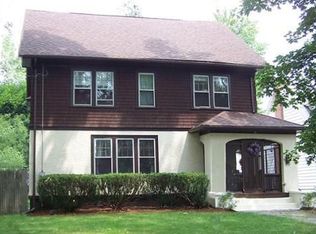 15 Rockland St, Springfield, MA 01118