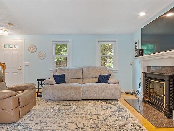 5th image of 111 Lawton Rd