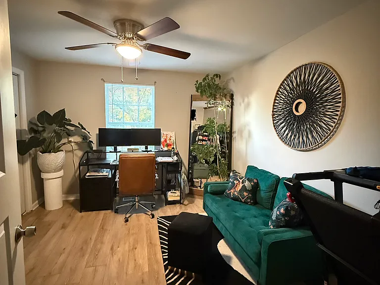 26 Henderson Ave — Photo 9