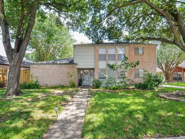 9115 Chesney Downs Dr, Houston, TX 77083