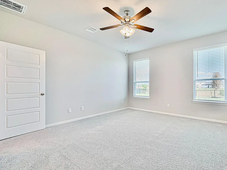 27231 Blue Pool Dr — Photo 12