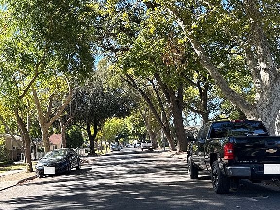 5th image of 301 Maynell Ave