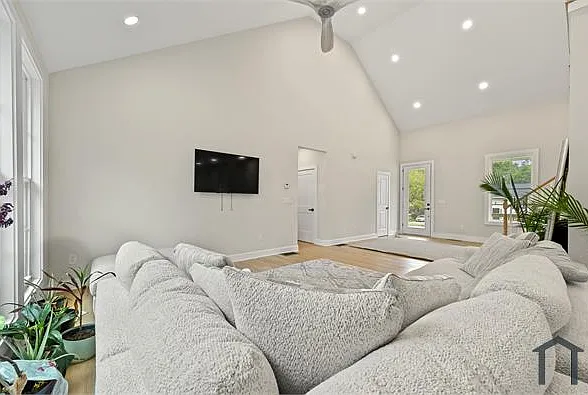 213 Wagon Wheel Dr — Photo 9