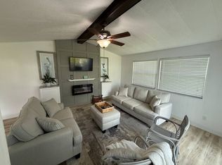 121 Las Palmas Blvd, North Fort Myers, FL 33903