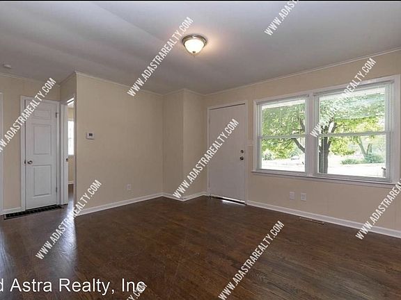 4th image of 2100 S Maywood Ave