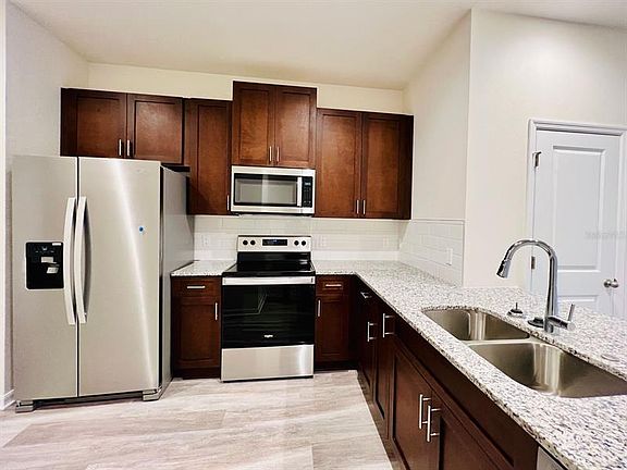 4th image of 1522 Blue Sea Ct