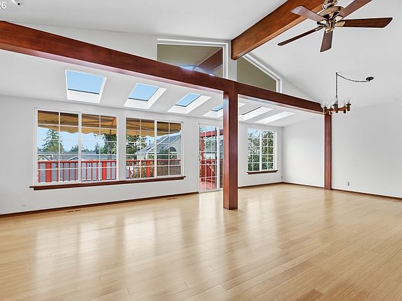 5th image of 5525 Broadway St