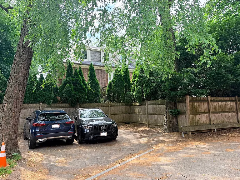 1083 Beacon St #3 — Photo 17