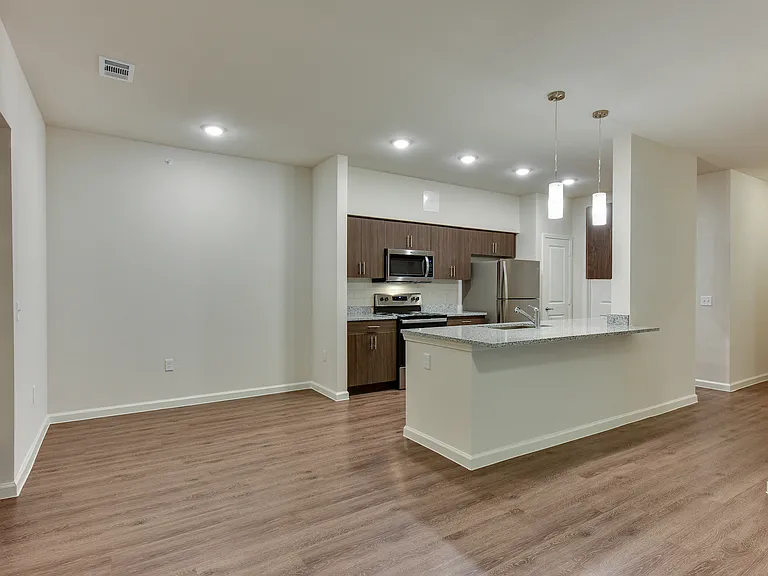 Eastridge — Photo 100