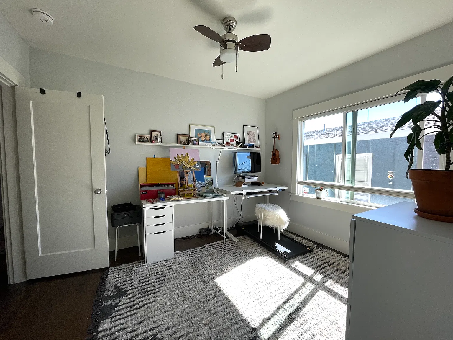 3 bed, 1343 sqft, $4,995 — Photo 4