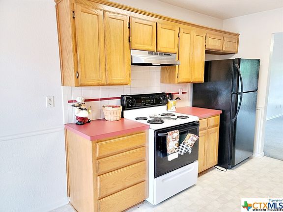 5th image of 4102 Water Oak Dr