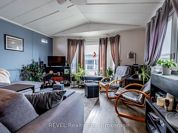 5th image of 3033 Townline Rd #115