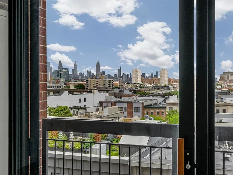 700 1st St #8F — Photo 18
