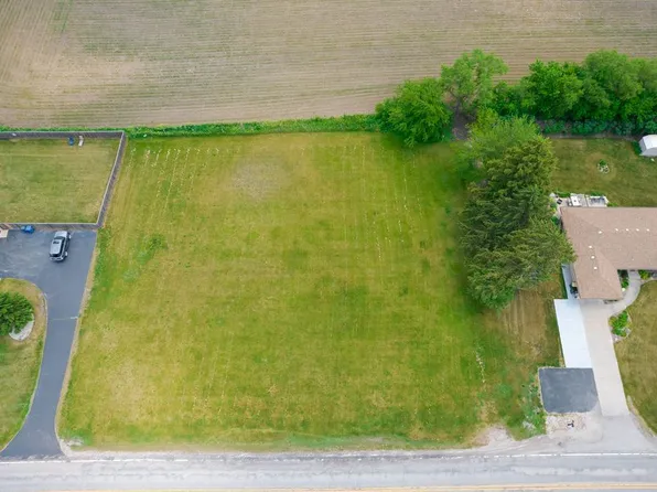 00N000 Coombs Rd, Elgin, IL 60124