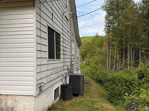4th image of 2784 Matoaka Rd