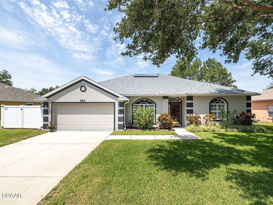 1st image of 985 Waterford Point Dr