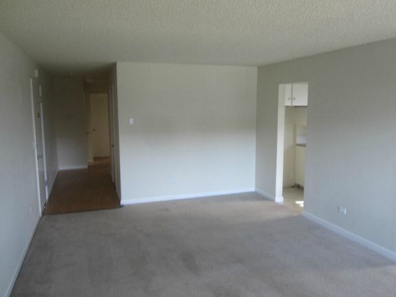 5th image of 440 Saint Helens Ave Unit 201