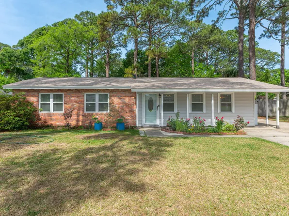 16 Temple Ave SW, Fort Walton Beach, FL 32548