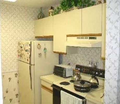 4th image of 7 Plantation Dr APT 203