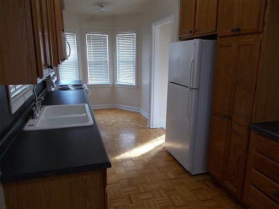 3rd image of 2311 W 1st St