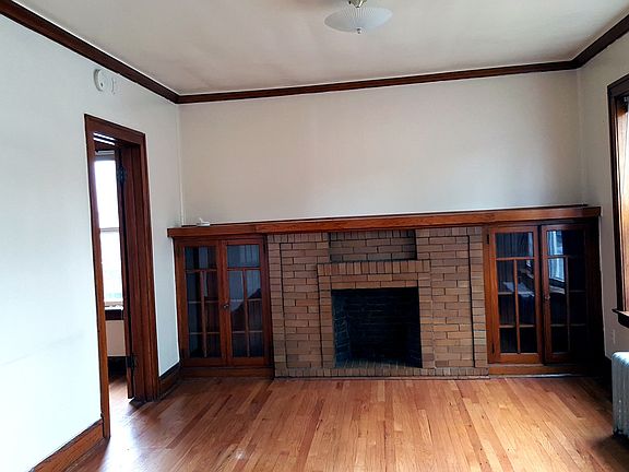 2nd image of 2556 N Oak Park Ave APT 1W