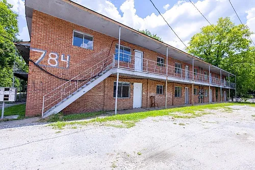 784 Terminal Ct Photo 1