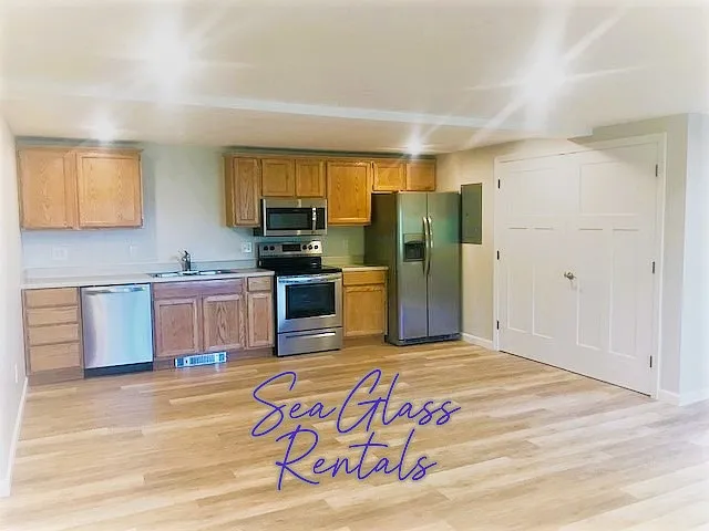 2 bed, $1,950 — Photo 2