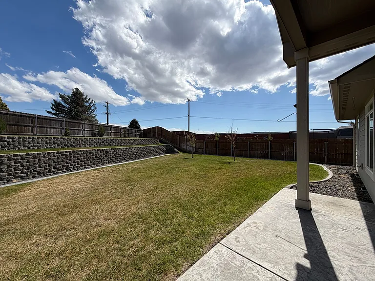 189 Mata Rd — Photo 32
