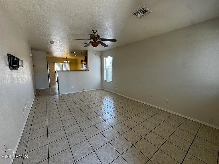 13220 W Calavar Rd — Photo 2