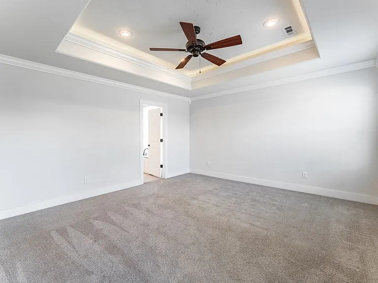 1100 Huntleigh Dr — Photo 18