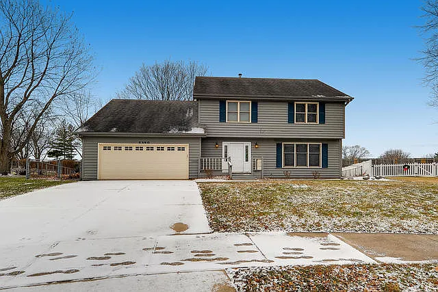2390 Taliesin Dr photo 1
