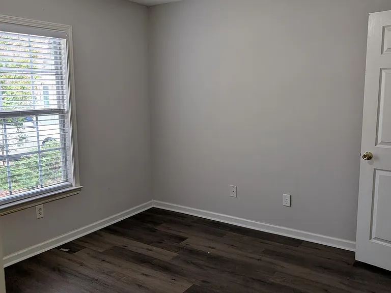 207 Evans Lake Dr — Photo 9