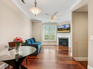 400 W Rosemary St UNIT 102, Chapel Hill, NC 27516