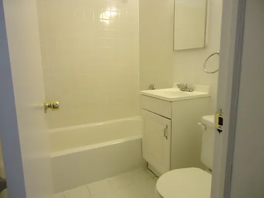 Rented by Hakeem Shahid, LREB | media 7