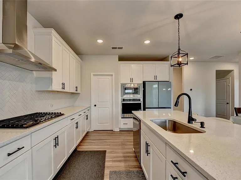 4665 Shipley Ave — Photo 16