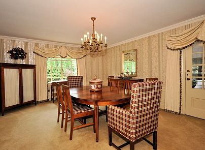 5th image of 25 Sutton Pl