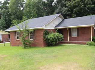 104 Ashcroft Dr, Greenwood, SC 29646