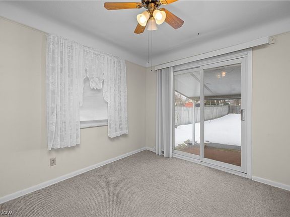 4th image of 9242 W 130th St