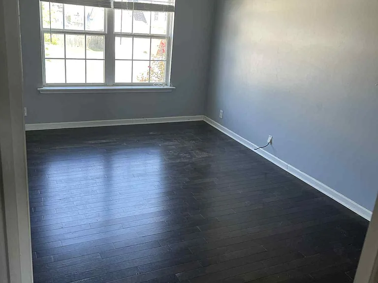 1045 Cheryl Ln — Photo 4