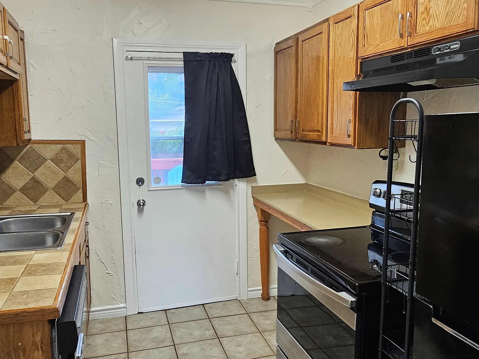 416 Hayes Ct — Photo 4
